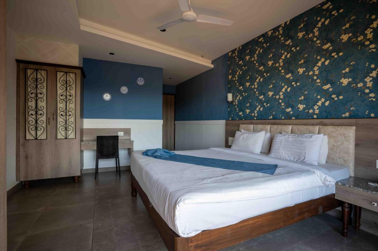 Sonnet - A Boutique Hotel By Lotus Leaf Hotels, Anjuna, Goa Вагатор Экстерьер фото